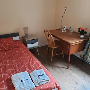 Bed & Breakfast Chez Mimi - Vue Jardin, Brussel